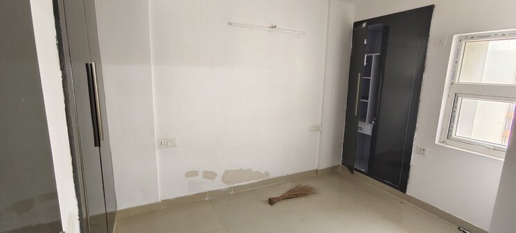 Room, golf links 1 Bedroom 480 Sq.Ft. Apartment In Golf Links Delhi 9429141