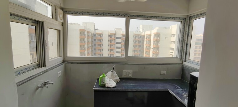 Kitchen, golf links 1 Bedroom 480 Sq.Ft. Apartment In Golf Links Delhi 9429141