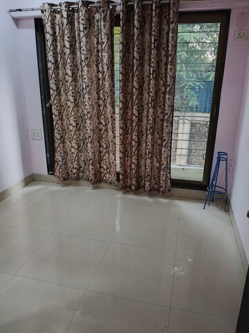 Room in 2 BHK Apartment at Midcity The Chakravarti Ashok CHSL, Andheri East – for Rent
