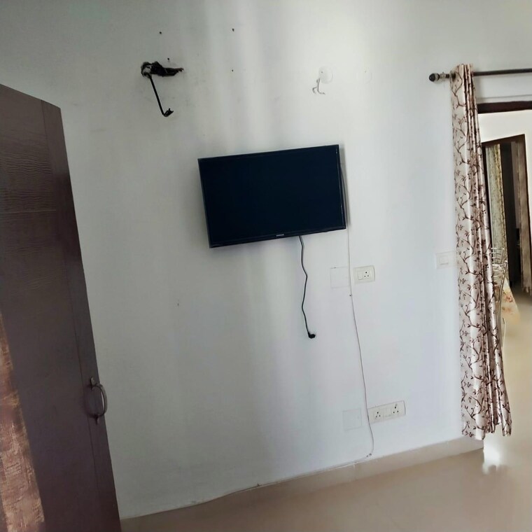 Bathroom, vip road 3 Bedroom 1900 Sq.Ft. Apartment In Vip Road Zirakpur 9429154