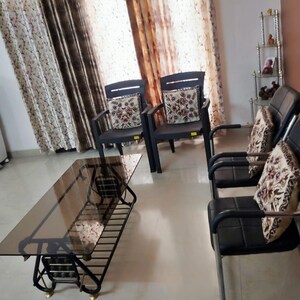 Living Room in 3 BHK Apartment at Vip Road – for Rent