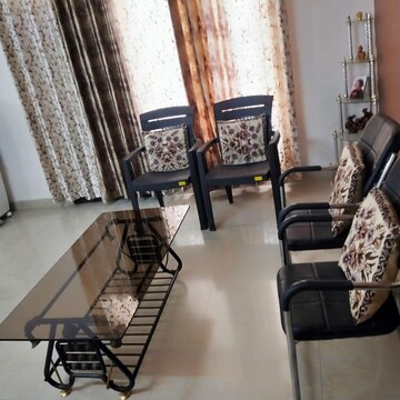 Living Room in 3 BHK Apartment at Vip Road – for Rent