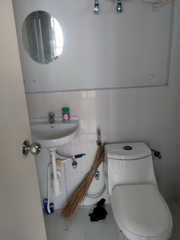 Bathroom, pyramid-altia 3 Bedroom 742 Sq.Ft. Apartment In Sector 70 Gurgaon 9429183