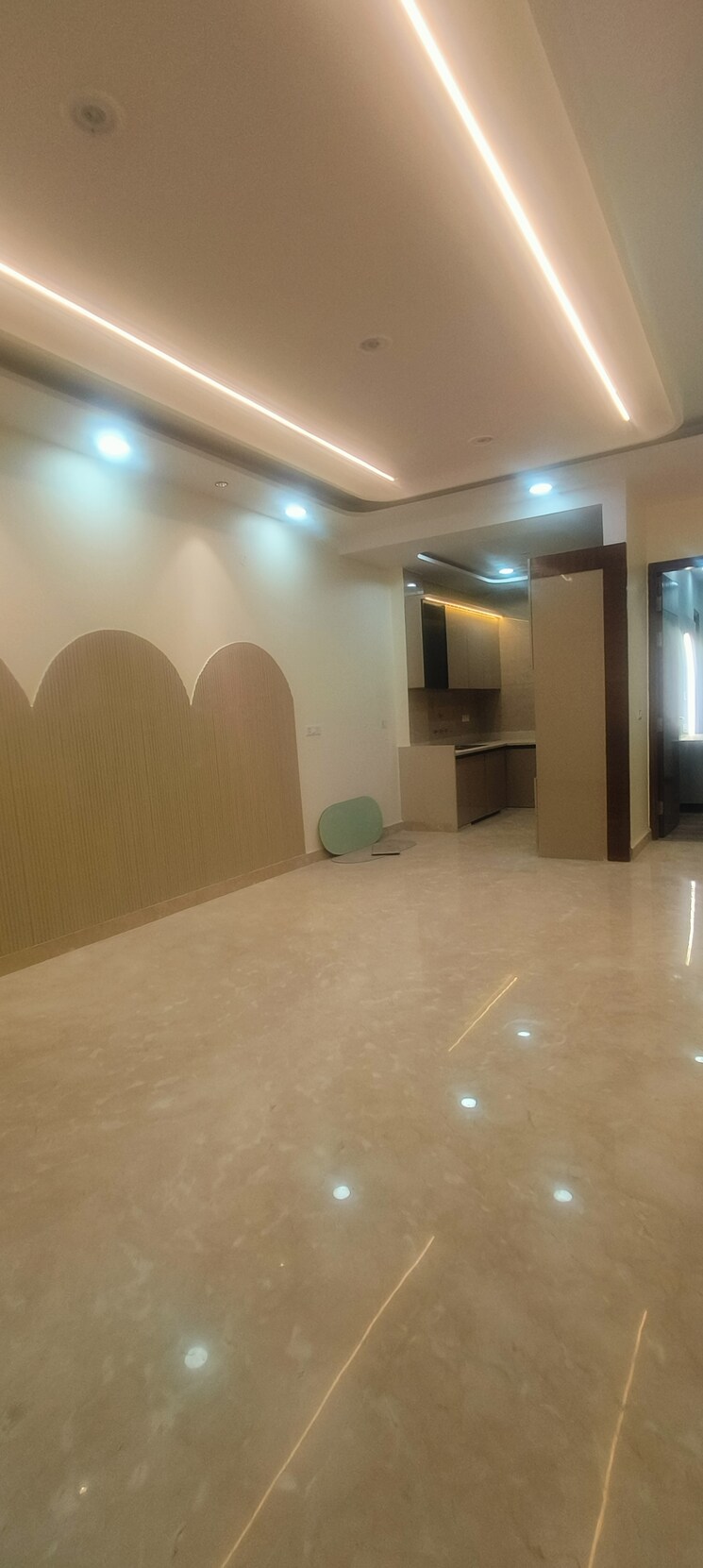 Hall, rohini sector 24 3 Bedroom 90 Sq.Mt. Builder Floor In Rohini Sector 24 Delhi 9429174