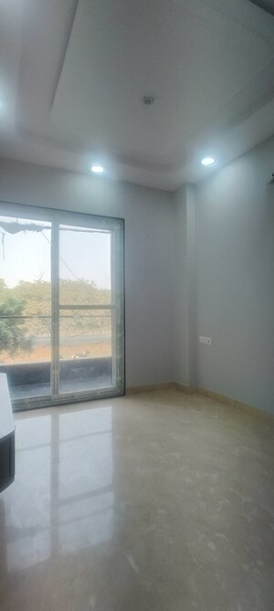 Room in 3 BHK Builder Floor at Rohini Sector 24 – for Sale