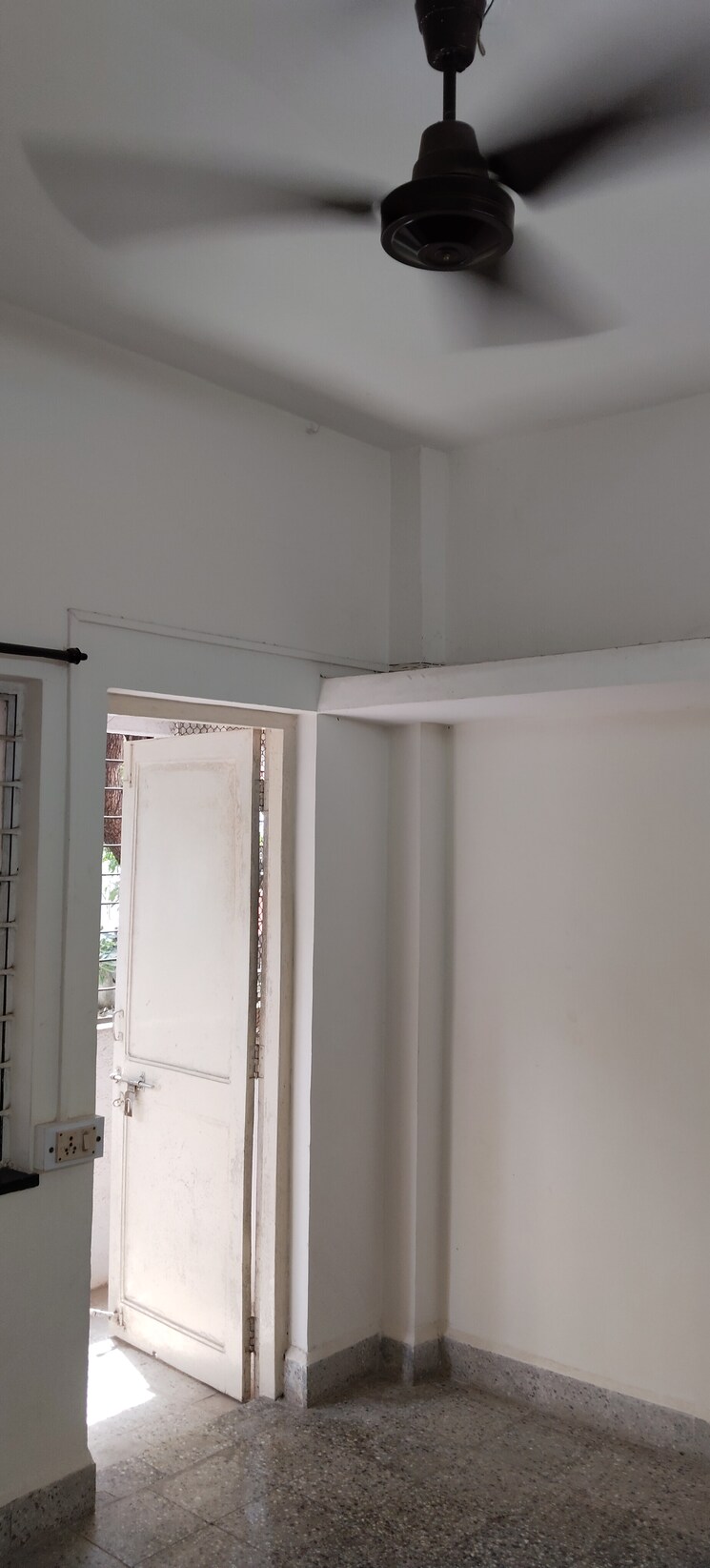 undefined, erandavane-chs 2 Bedroom 1000 Sq.Ft. Apartment In Erandwane Pune 9429187