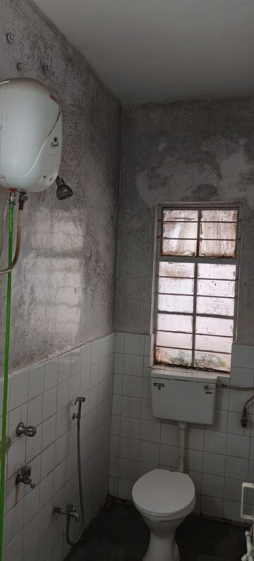 Bathroom in 2 BHK Apartment at Erandavane CHS, Erandwane – for Rent