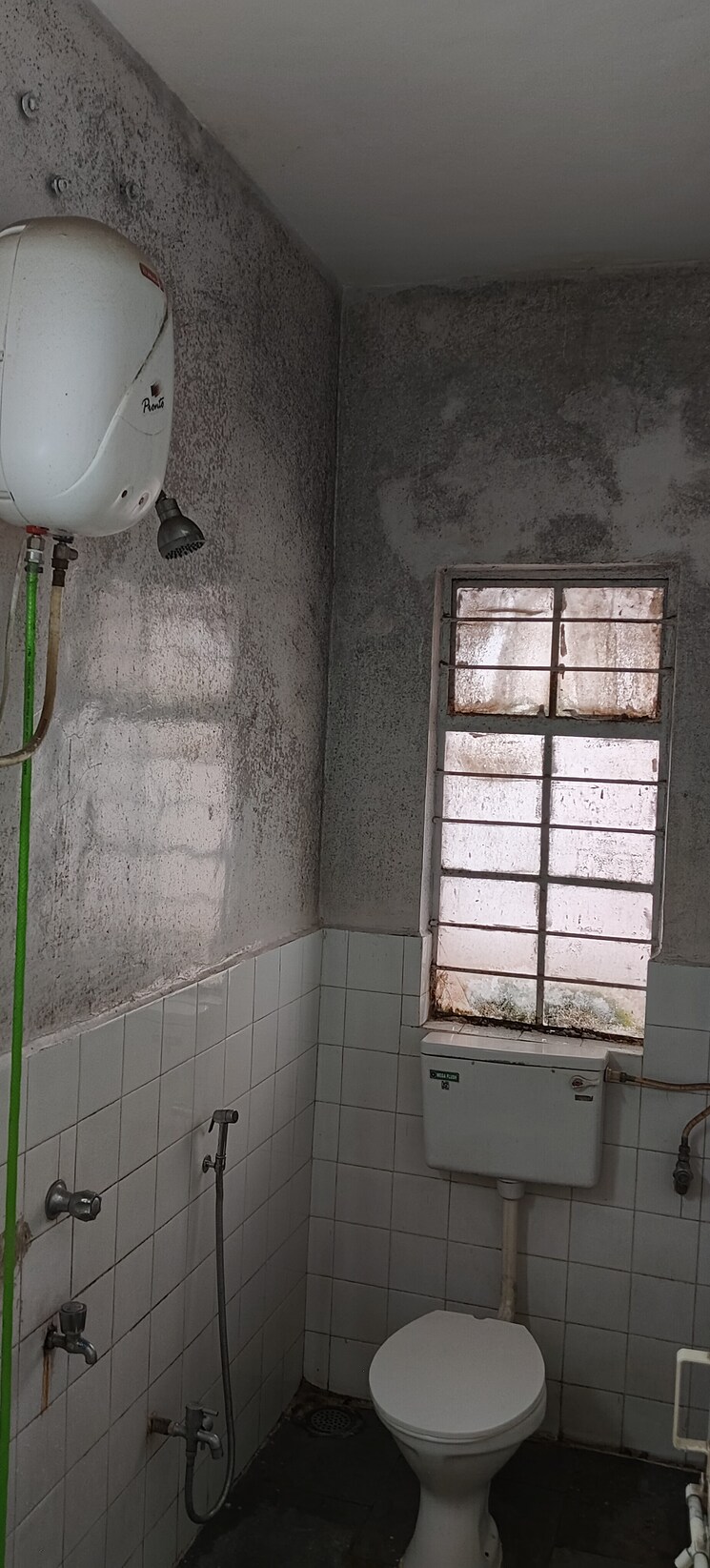 Bathroom, erandavane-chs 2 Bedroom 1000 Sq.Ft. Apartment In Erandwane Pune 9429187