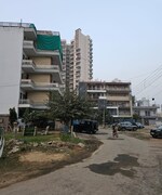 161 Sq.Yd. Plot in Sector 42