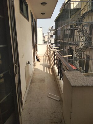 Balcony in 2.5 BHK Builder Floor at Sector 46 – for Rent