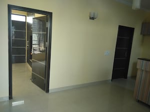 Room in 2.5 BHK Builder Floor at Sector 46 – for Rent