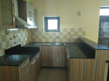 Kitchen in 2.5 BHK Builder Floor at Sector 46 – for Rent