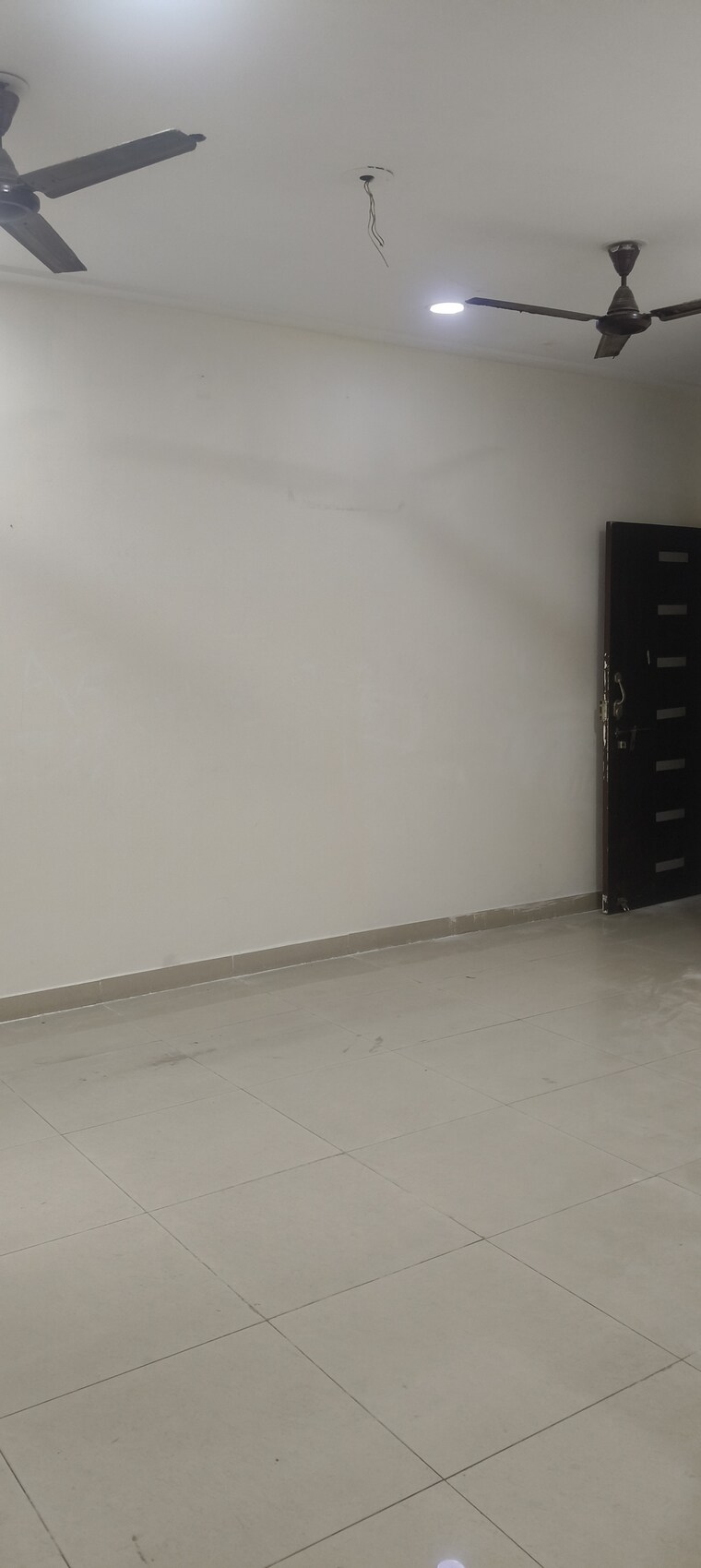 Room, gaur-city-4th-avenue 2 Bedroom 910 Sq.Ft. Apartment In Sector 4 Greater Noida Greater Noida 9429280