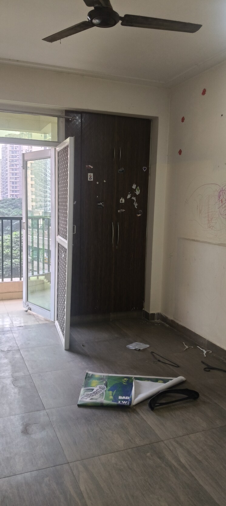 Room, gaur-city-4th-avenue 2 Bedroom 910 Sq.Ft. Apartment In Sector 4 Greater Noida Greater Noida 9429280