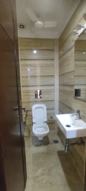Bathroom in 3 BHK Builder Floor at Safdarjung Enclave – for Rent