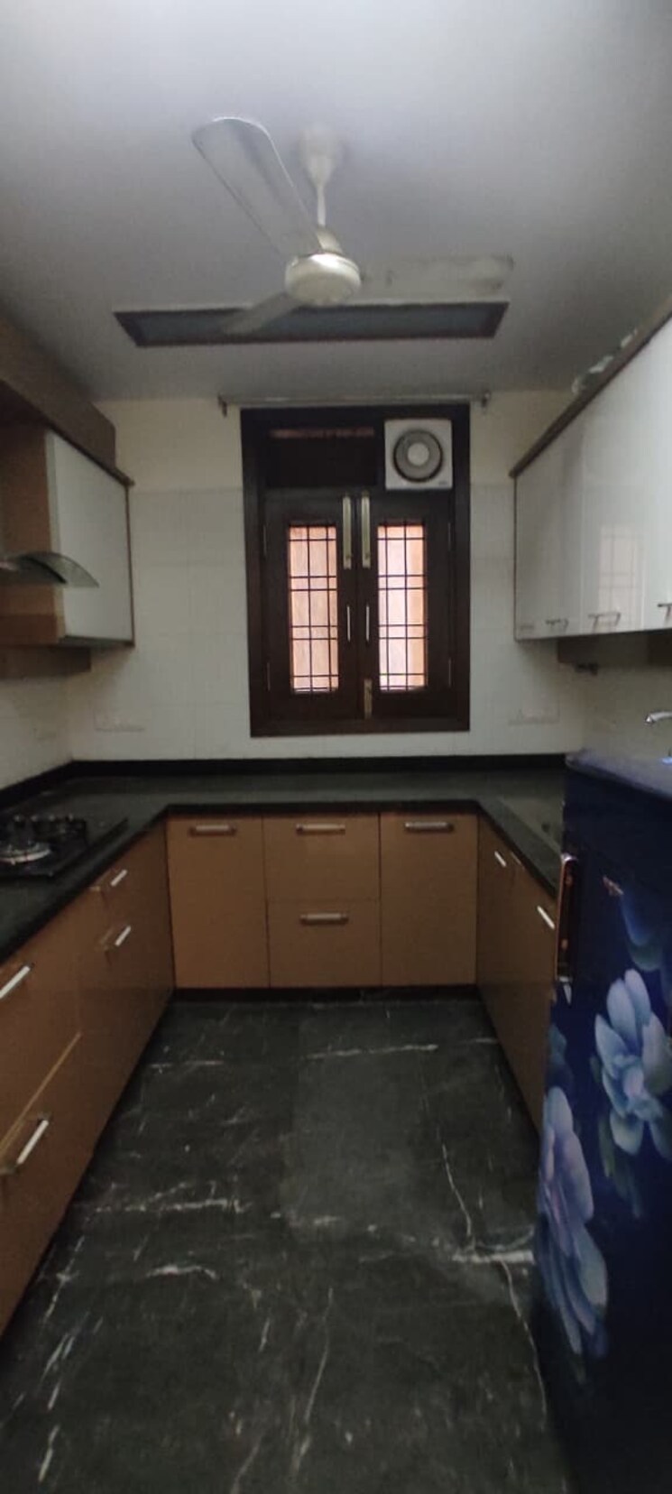 Kitchen, safdarjung enclave 3 Bedroom 1850 Sq.Ft. Builder Floor In Safdarjung Enclave Delhi 9429302