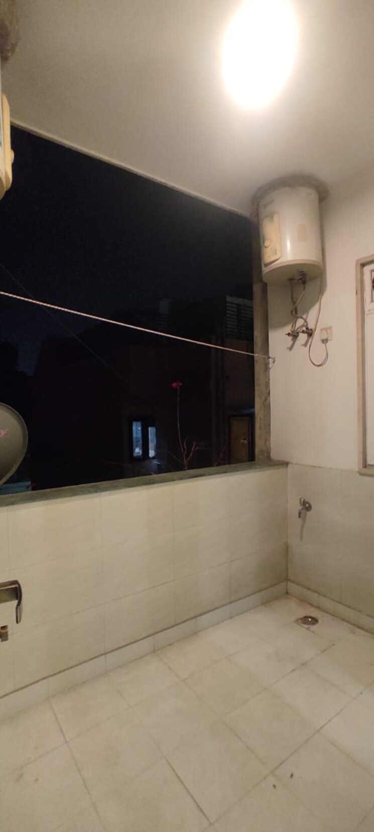 Other, safdarjung enclave 3 Bedroom 1850 Sq.Ft. Builder Floor In Safdarjung Enclave Delhi 9429302