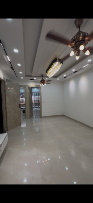 Room in 3 BHK Builder Floor at West Delhi – for Sale