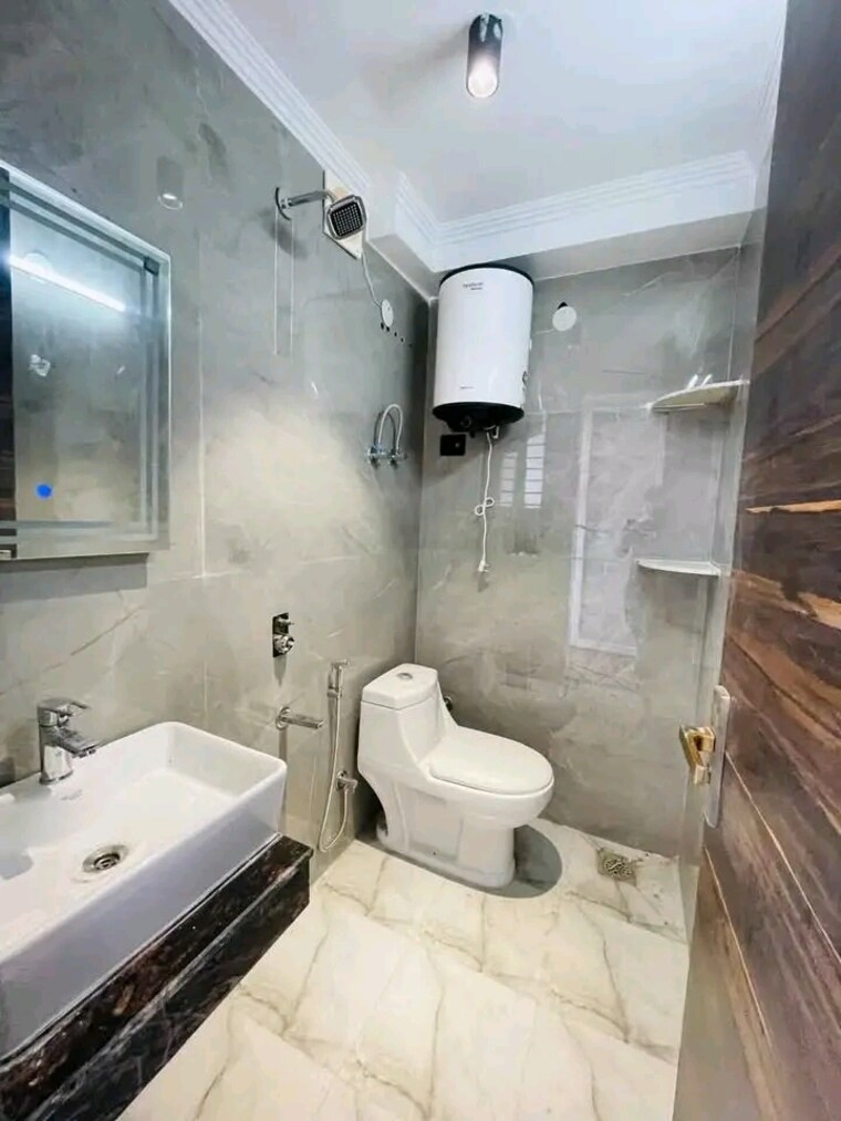 Bathroom, chattarpur 1 Bedroom 500 Sq.Ft. Builder Floor In Chattarpur Delhi 9429347