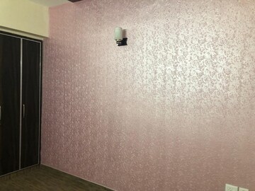 Room in 2 BHK Apartment at Gaur City-2, Gaur City 2 – for Sale