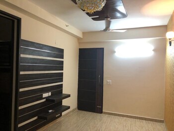 Gaur City-2