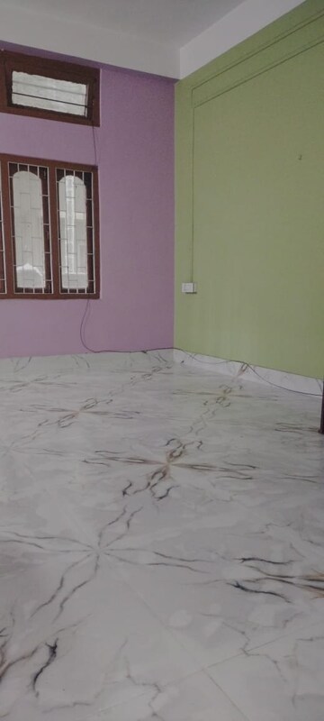 Room in 1 RK Villa at Borbari – for Rent