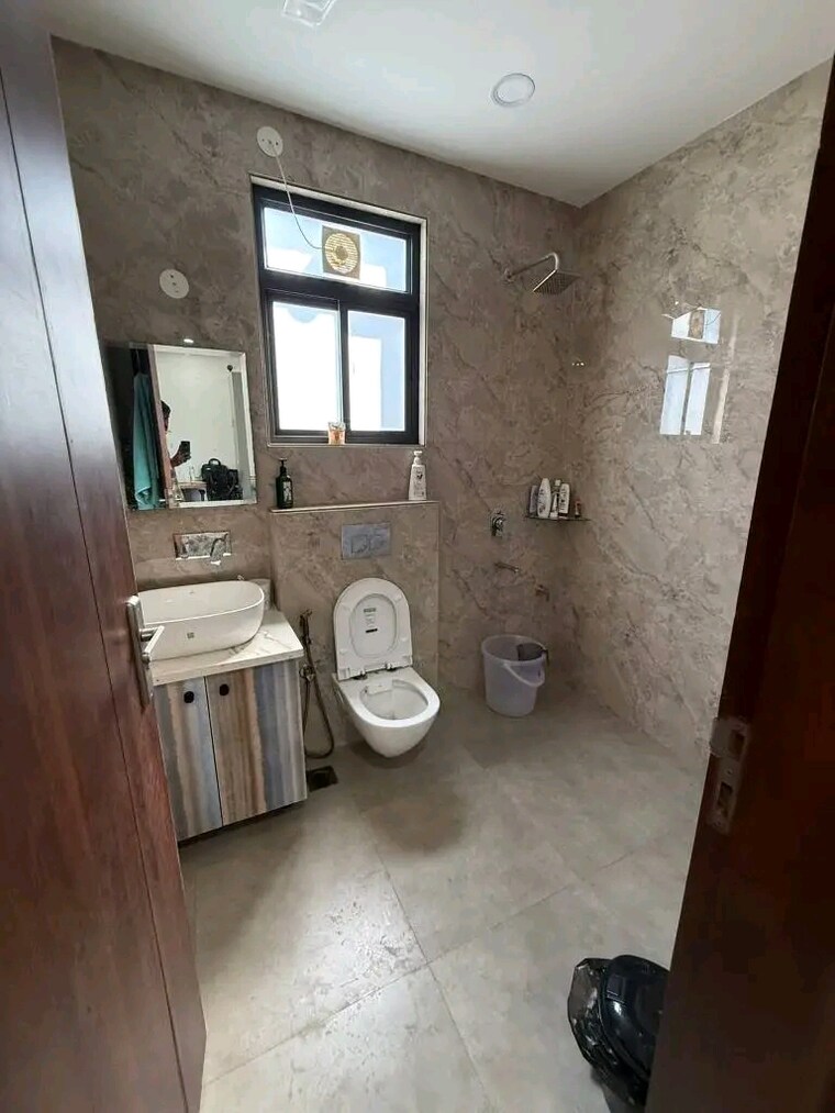 Bathroom, chattarpur 1 Bedroom 500 Sq.Ft. Builder Floor In Chattarpur Delhi 9429416