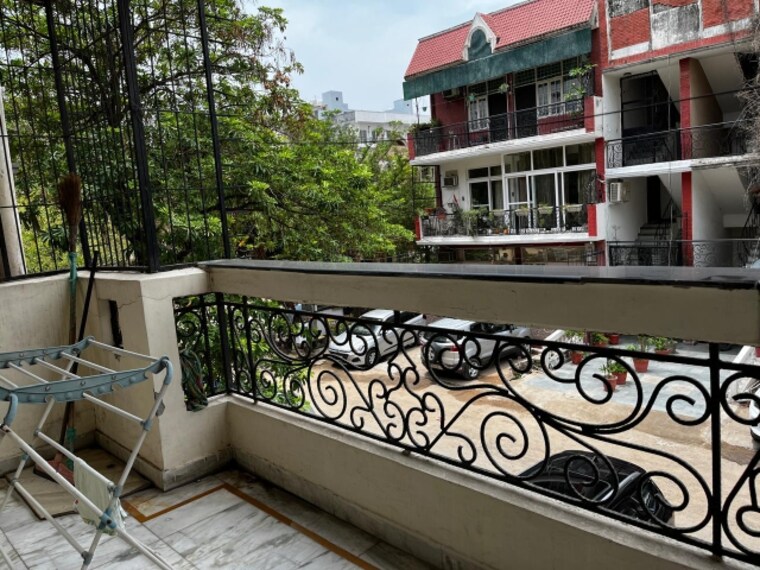 Exterior View, sector 43 2 Bedroom 161 Sq.Yd. Builder Floor In Sector 43 Gurgaon 9429456