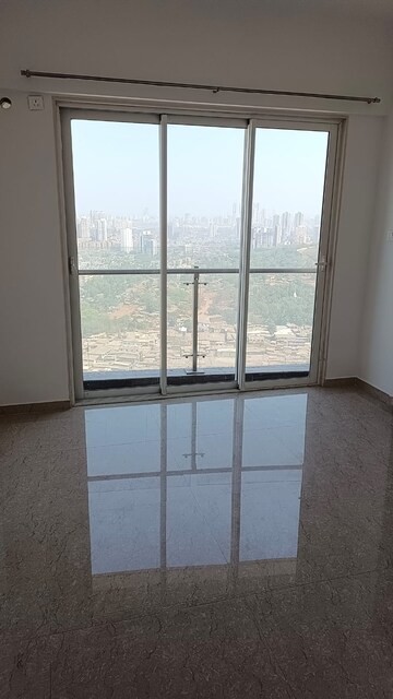 2 BHK Apartment For Rent in JP Decks, Goregaon East