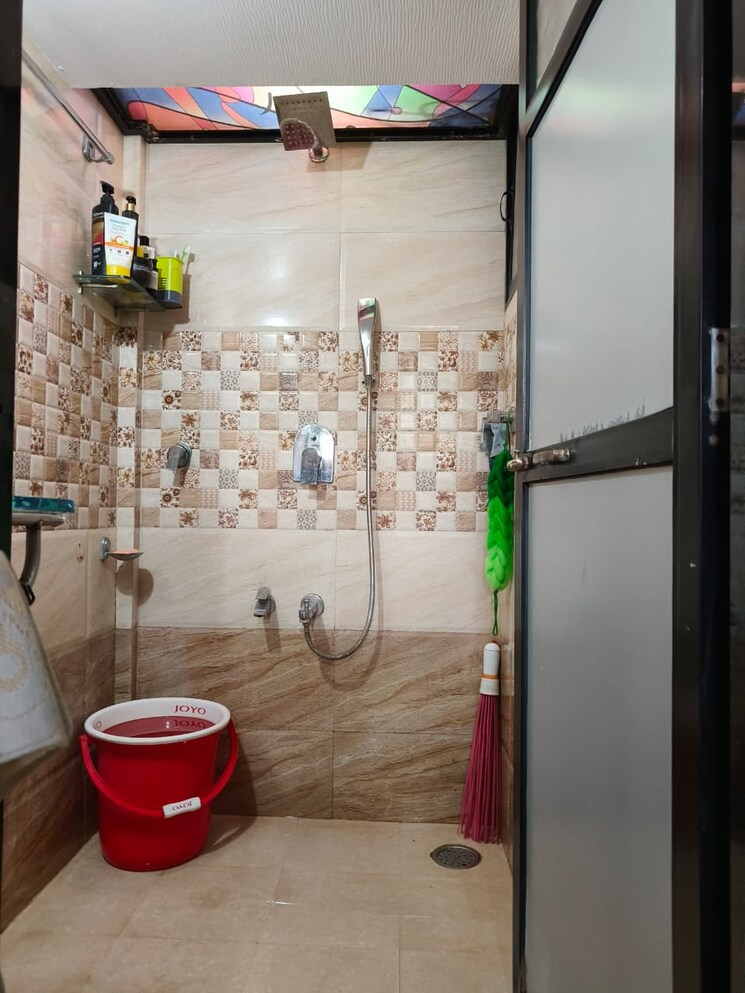 Bathroom, sadguru-garden-chs 1 Bedroom 580 Sq.Ft. Apartment In Ghodbunder Road Thane 9429649