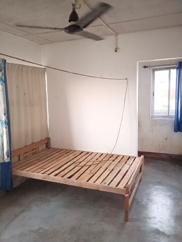 Room in 1 RK Villa at Hatigaon – for Rent