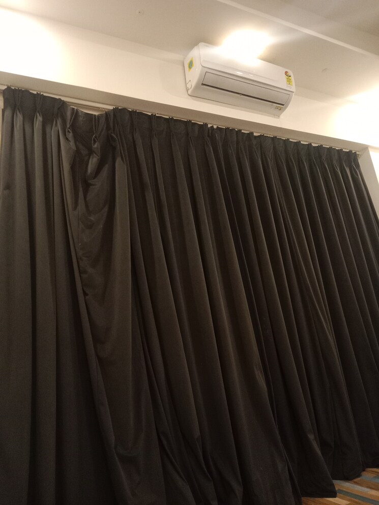 Team Area, gaur-city-center Commercial Office Space 580 Sq.Ft. In Sector 4 Greater Noida Greater Noida 9429518