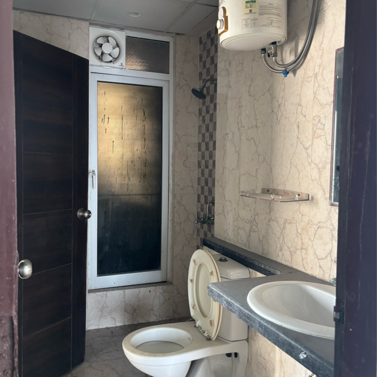 Bathroom, mahagun-mirabella 3 Bedroom 1730 Sq.Ft. Apartment In Sector 79 Noida 9429595