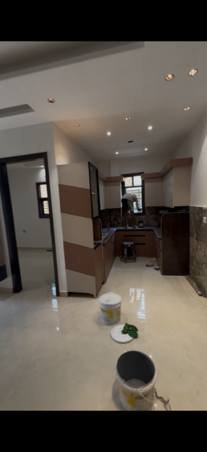 Building Lobby in 3 BHK Builder Floor at Mahaveer Nagar – for Sale