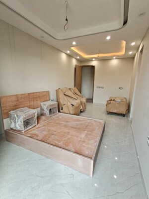 Living Room in 3 BHK Builder Floor at Sector 27 – for Rent