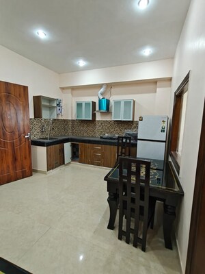 Living Room in 1 BHK Builder Floor at Sector 27 – for Rent