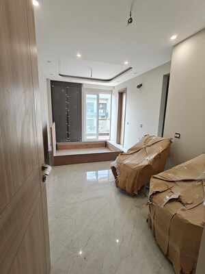 Living Room in 3 BHK Builder Floor at Sector 27 – for Rent