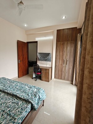 Bedroom in 3 BHK Builder Floor at Sector 27 – for Rent