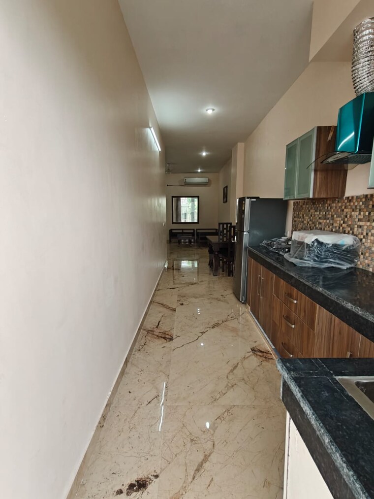 Kitchen, sector 27 3 Bedroom 2110 Sq.Ft. Builder Floor In Sector 27 Gurgaon 9429761