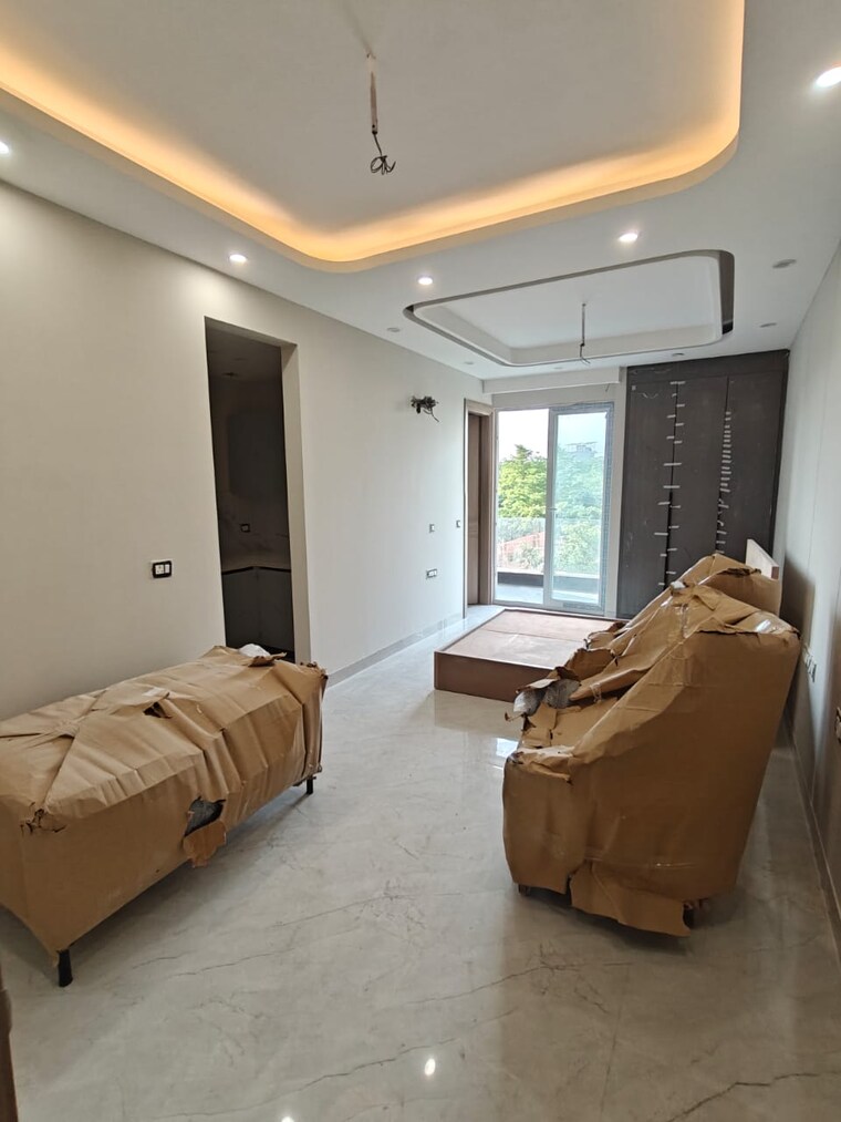 Living Room, sector 27 3 Bedroom 1935 Sq.Ft. Builder Floor In Sector 27 Gurgaon 9429607