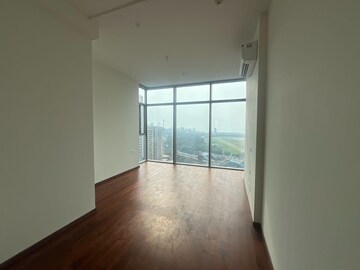 Room in 3 BHK Apartment at Piramal Mahalaxmi, Mahalaxmi – for Rent