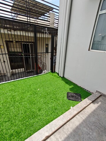 Balcony in 4 BHK Builder Floor at Sector 27 – for Rent