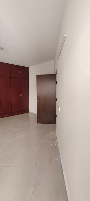 Room in 2 BHK Apartment at Prestige Monte Carlo, Yelahanka – for Rent