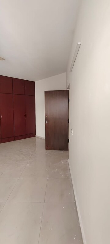 Room in 2 BHK Apartment at Prestige Monte Carlo, Yelahanka – for Rent