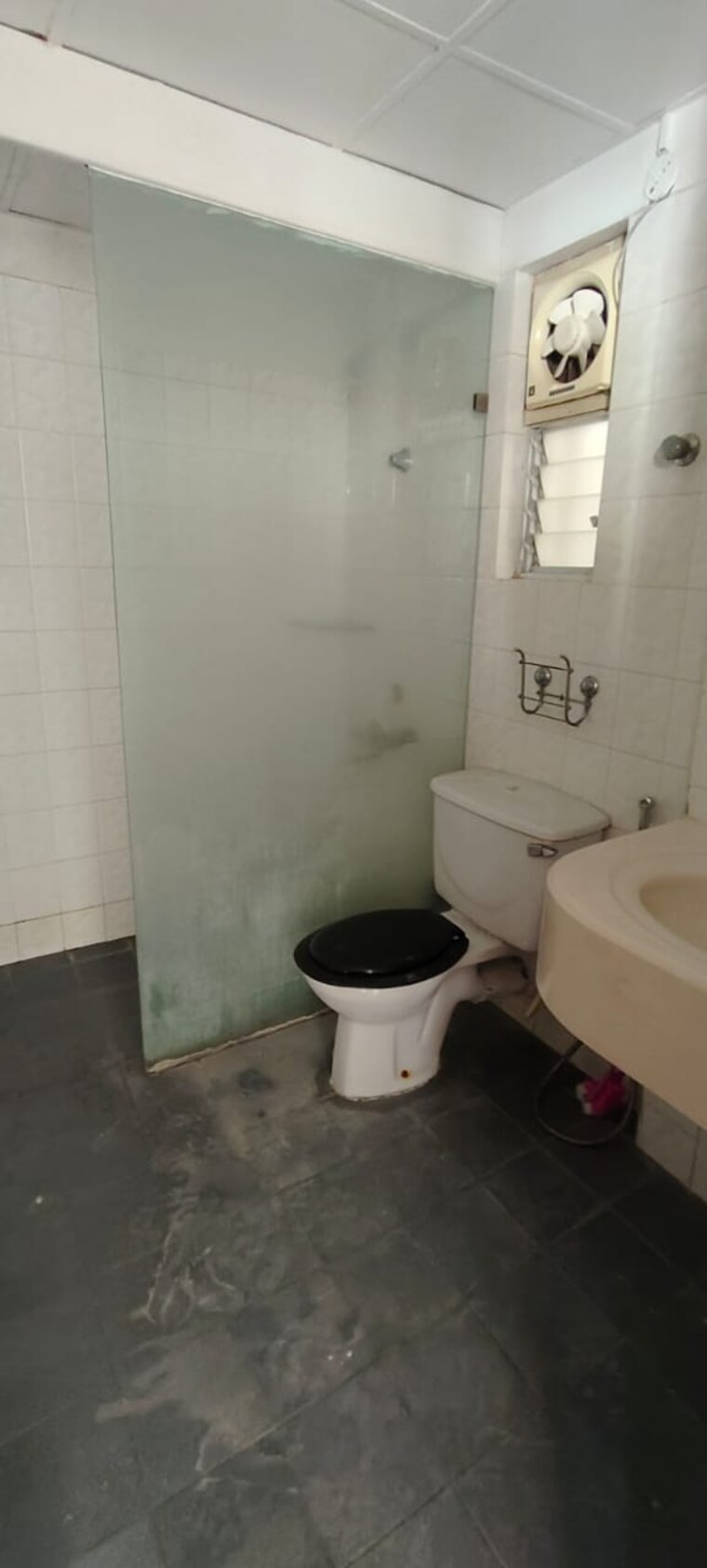 Bathroom, prestige-monte-carlo 2 Bedroom 1245 Sq.Ft. Apartment In Yelahanka Bangalore 9429813