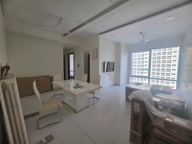Team Area, indiabulls-blu 2 Bedroom 890 Sq.Ft. Apartment In Worli Mumbai 9429812