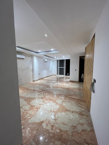 Room in 3 BHK Builder Floor at Sushant Lok I – for Sale