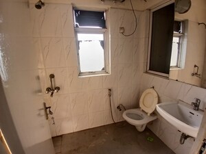 Bathroom in 2 BHK Apartment at DLF Regency Park I, Dlf Phase iv – for Rent