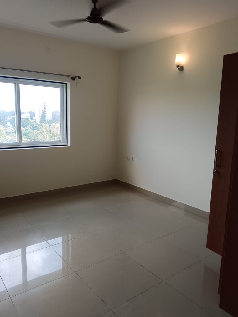 Room, mantri-webcity 3 Bedroom 1740 Sq.Ft. Apartment In Hennur Bangalore 9430112