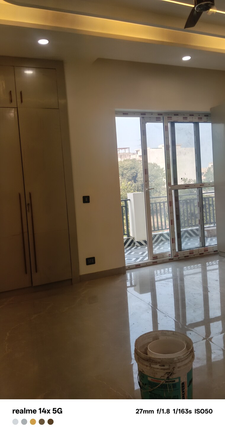 Room, bptp-parkland-pride 3 Bedroom 250 Sq.Yd. Builder Floor In Sector 77 Faridabad 9430159